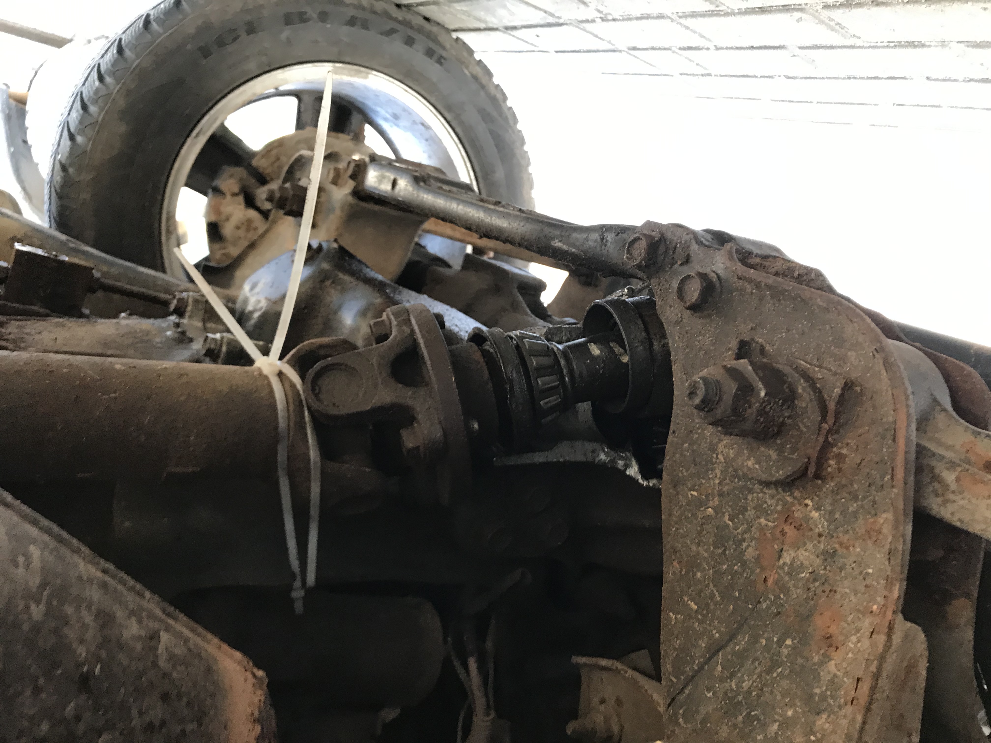 jauns raksts ar smagām bildēm